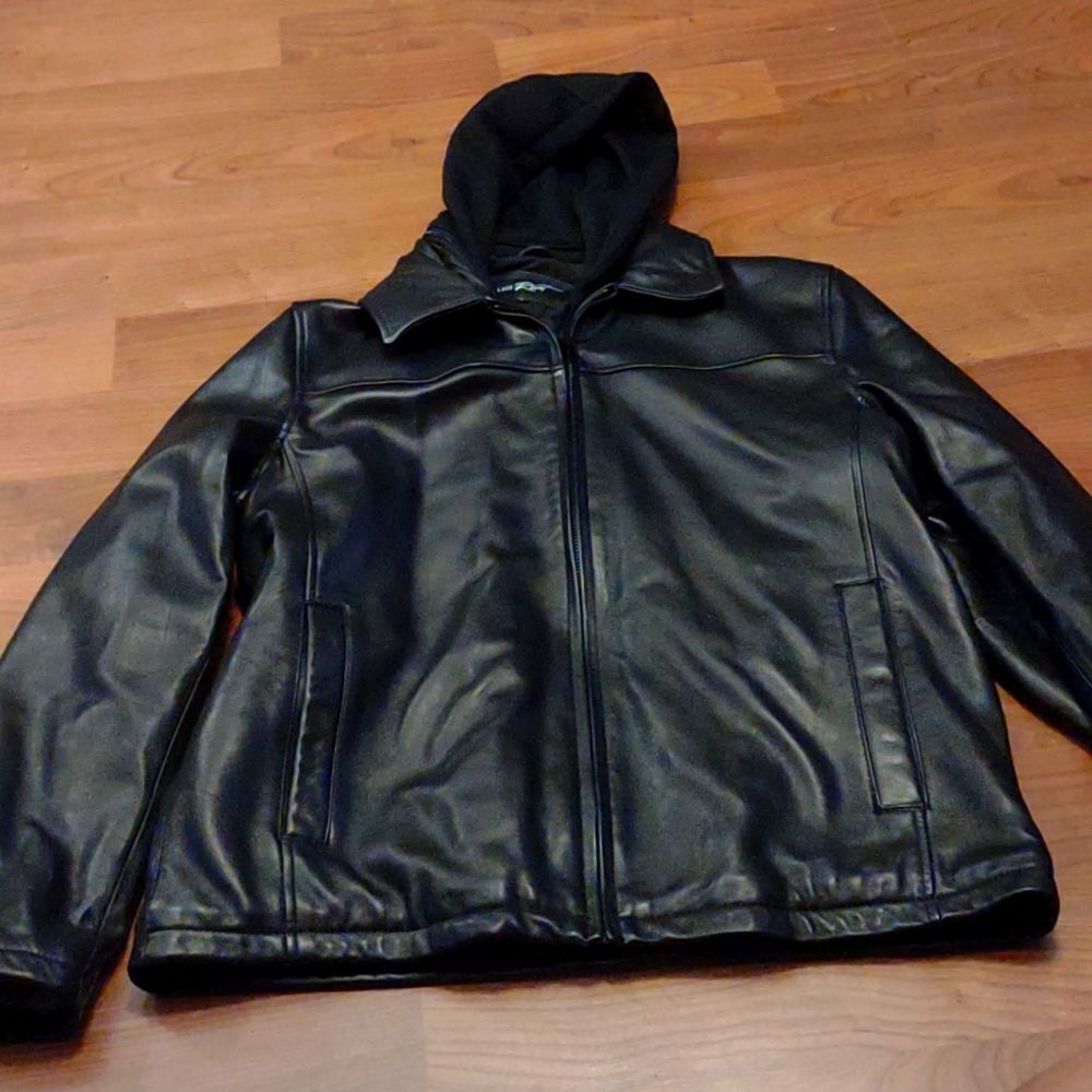 Man leather jacket Black Rivet black size large excellent condition